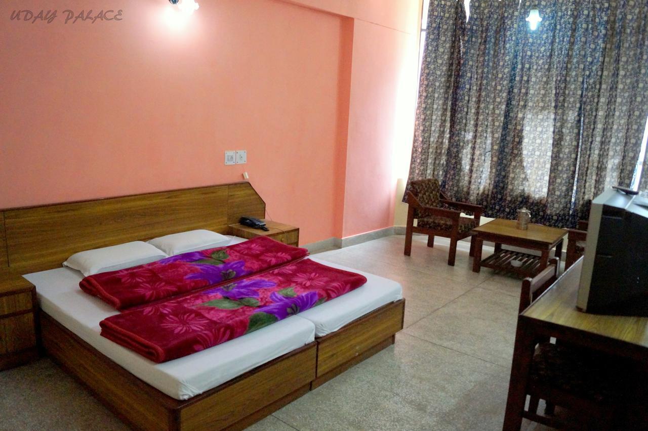 Hotel Uday Palace Pipalkoti Dış mekan fotoğraf