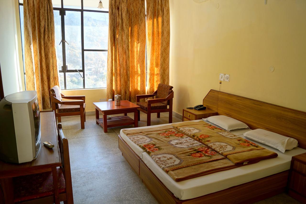 Hotel Uday Palace Pipalkoti Dış mekan fotoğraf
