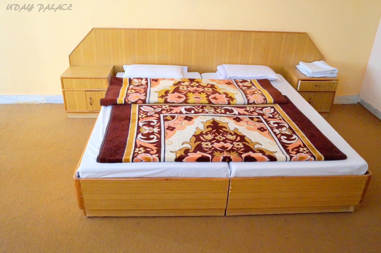 Hotel Uday Palace Pipalkoti Dış mekan fotoğraf