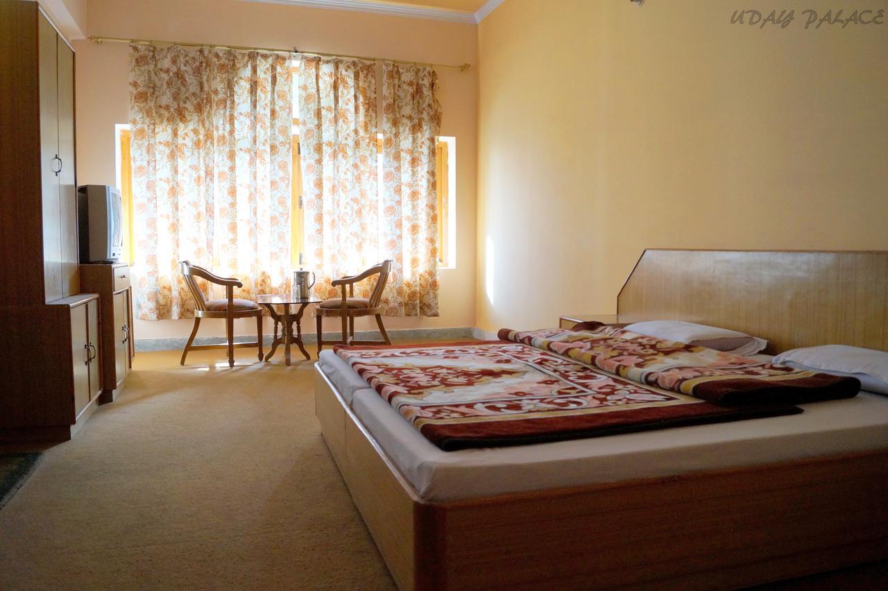 Hotel Uday Palace Pipalkoti Dış mekan fotoğraf